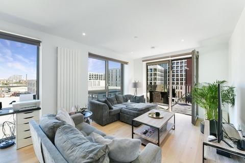 Pendant Court, Royal Wharf, London, E16 1 bed apartment for sale