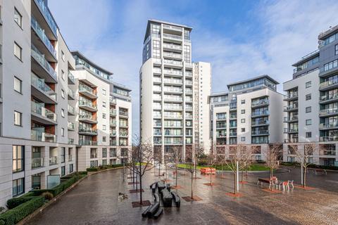 Aitons House, Kew Bridge West 2 bed apartment for sale