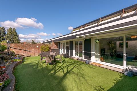 Bancroft Court, Reigate, Surrey, RH2 2 bed bungalow for sale