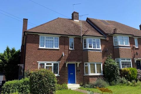 Grove Road, Barnet 2 bed maisonette for sale