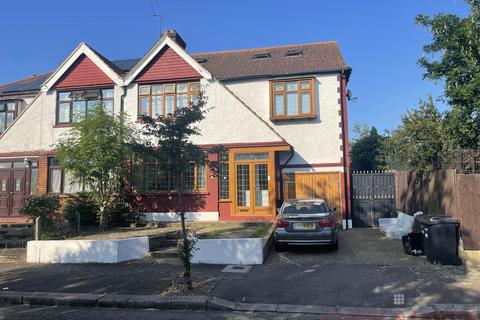 ILFORD IG1 6 bed detached house for sale