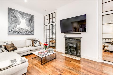 St. Georges Square, Pimlico, London... 3 bed flat for sale