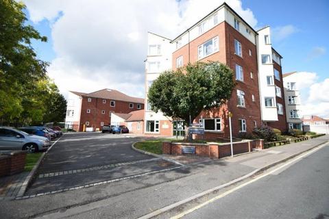 Northampton Avenue, Slough... 2 bed apartment for sale