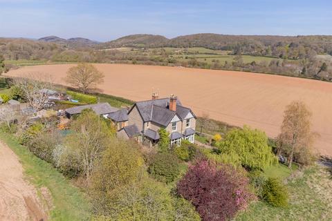 Bean House Cottage West, Cradley... 3 bed semi