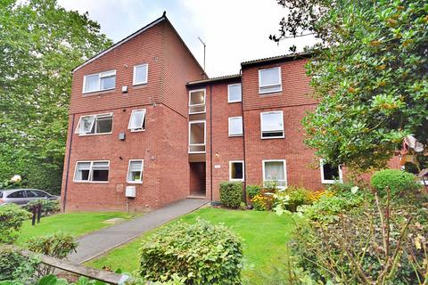 Peony Court, The Bridle Path... 2 bed flat for sale