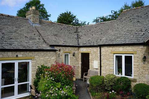 Bredon Mews, Station Road, Broadway... 2 bed bungalow for sale