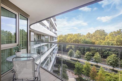 Sophora House, Vista Chelsea Bridge... 2 bed apartment for sale