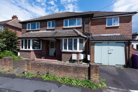York Road, Farnborough, GU14 6NG 1 bed flat for sale