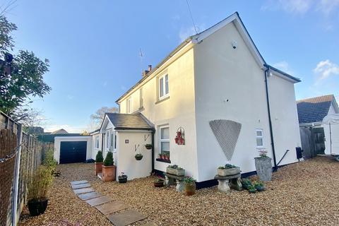 Lake Road, Verwood, Dorset, BH31 4 bed detached house for sale