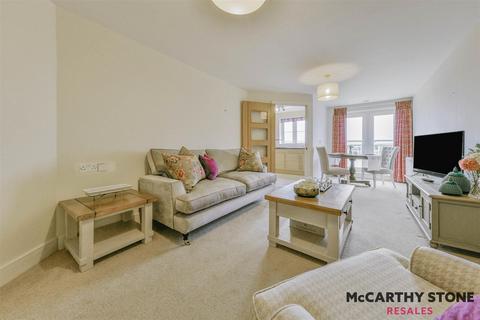 Goodes Court, Baldock Road, Royston 1 bed apartment for sale