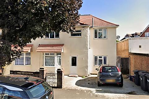 Walnut Tree Road, Hounslow 6 bed semi