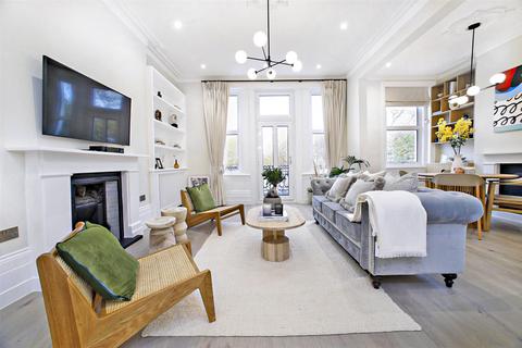Maida Vale, Little Venice, London, W9 3 bed apartment for sale