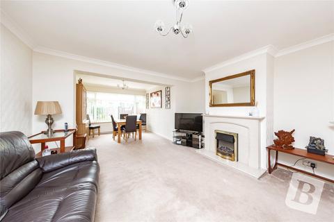 Suttons Lane, Hornchurch, RM12 3 bed bungalow for sale