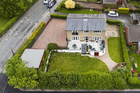 Kitson Hill Road, Mirfield, WF14 4 bed detached house for sale