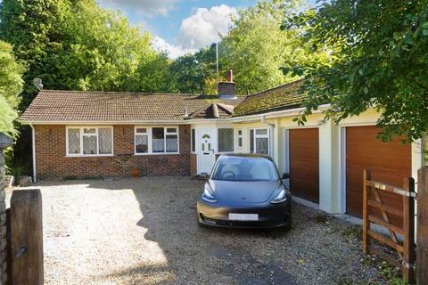 Copthorne Common, Copthorne RH10 4 bed detached bungalow for sale