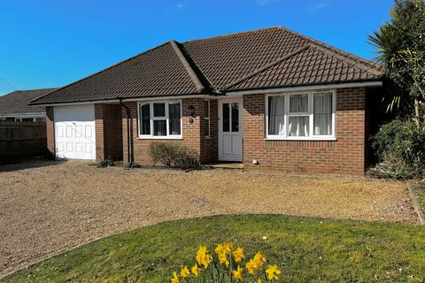 Hartsgrove Close, Blackfield... 3 bed bungalow for sale