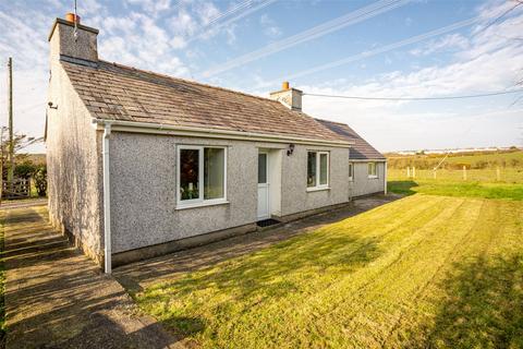 Rhosybol, Amlwch, Sir Ynys Mon, LL68 3 bed detached house for sale