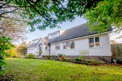 4 Kintour Road, Lytham, Lancashire... 4 bed detached house for sale