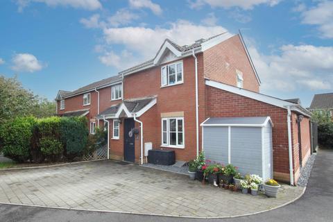 Coed Mieri, Tyla Garw, Pontyclun CF72... 4 bed end of terrace house for sale