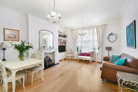 St. Georges Square, Pimlico, London... 2 bed flat for sale