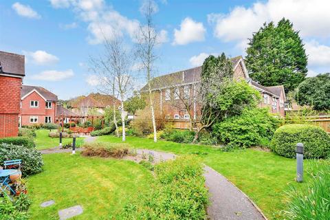 Station Road, Petworth, West Sussex 1 bed flat for sale
