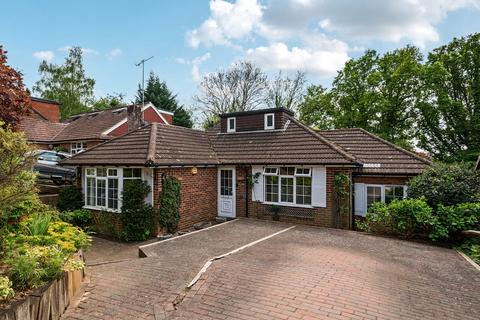 Phillips Hatch, Wonersh, Guildford, GU5 3 bed bungalow for sale