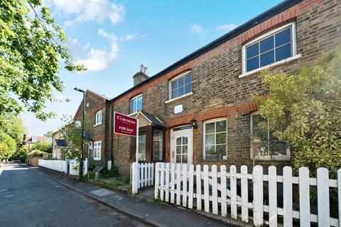 Sandpits Road, Richmond, TW10 3 bed terraced house for sale