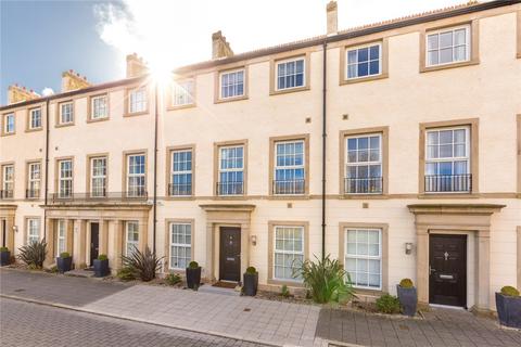 5 bedroom terraced house for sale