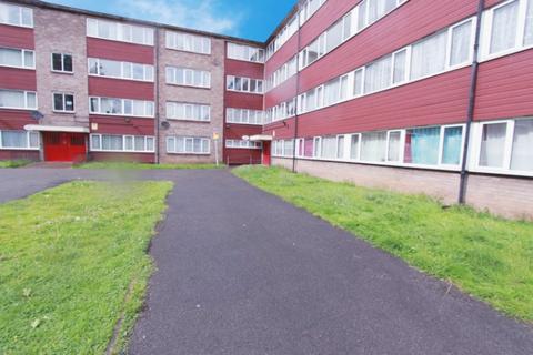 3 bedroom flat for sale