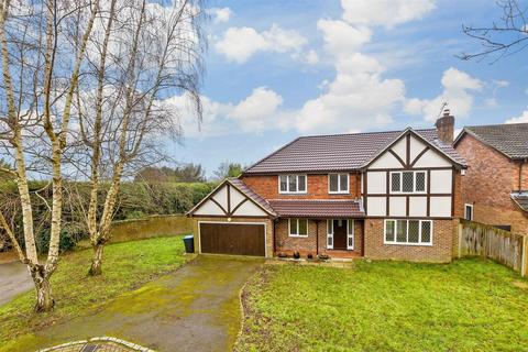 Kinnibrugh Drive, Dormansland, Surrey 5 bed detached house for sale