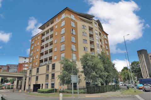 Handleys Court, Selden Hill, Hemel... 2 bed apartment for sale