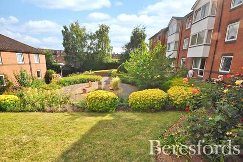 Fentimen Way, Hornchurch, RM11 1 bed apartment for sale