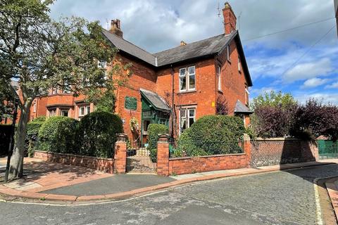 Langleigh House, 6 Howard Place 9 bed semi