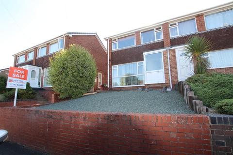 Ridgeway Road, Stapenhill... 3 bed semi