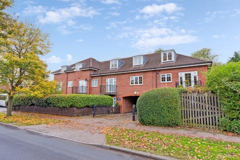 Ludwick Way, Welwyn Garden City 1 bed flat for sale