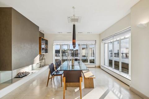 Redwood Mansions, Kensington Green, W8 3 bed penthouse for sale