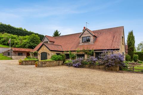 8 bedroom detached house for sale