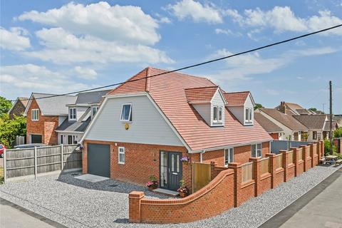 Dunstall Close, St. Marys Bay, Romney... 3 bed detached house for sale