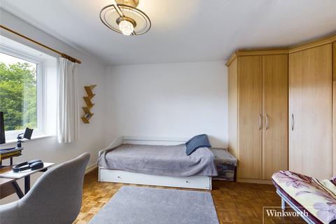 Mentmore Court, Stanmore HA7 Studio for sale