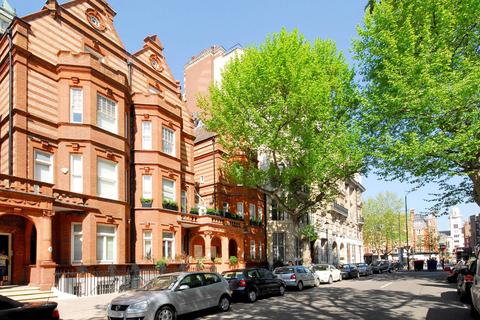 Sloane Gardens, Sloane Square... 2 bed maisonette for sale