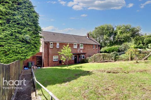 Beeches Road, Pontypool 3 bed semi