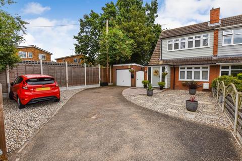 Old Wickford Road, South Woodham... 2 bed semi