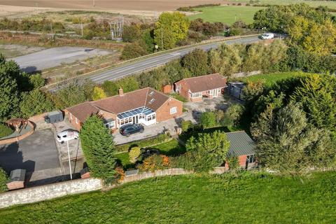Burtree Lane, Darlington, DL3 6 bed bungalow for sale