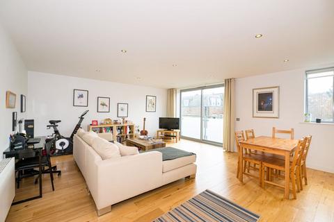 Gransden House, Park Road, N8 2 bed apartment for sale
