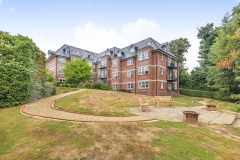 Trinity Close, Tunbridge Wells 2 bed flat for sale