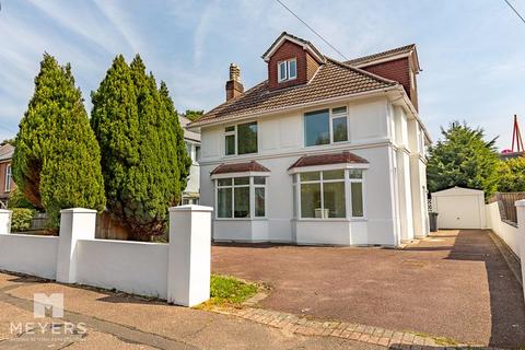 Thistlebarrow Road, Bournemouth, BH7 5 bed detached house for sale