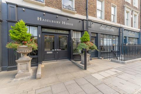 Haselbury House, 81 George Street 2 bed apartment for sale
