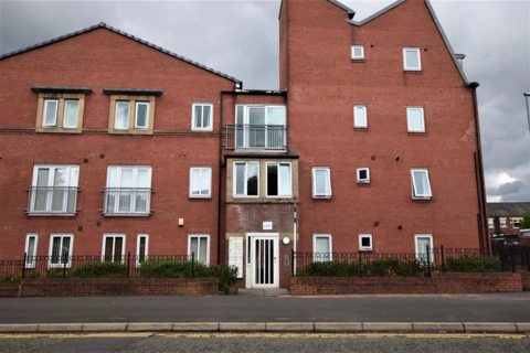 Waverley Street, Oldham OL1 2 bed apartment for sale