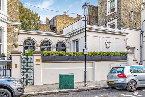 Redcliffe Square, Chelsea, London, SW10 3 bed house for sale
