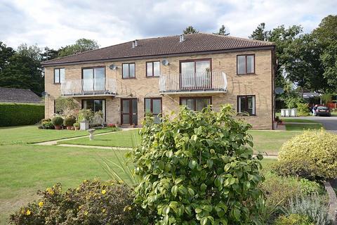 4 Grove Court, Woodhall Spa 2 bed apartment for sale